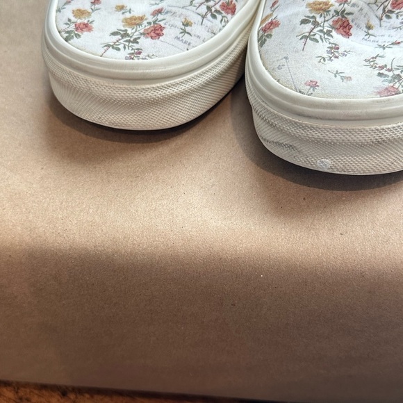 Vans Cream Floral Slip-On Sneakers - Picture 11 of 11